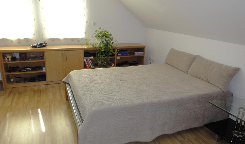 Prodej domu 251 m² s pozemkem 946 m², Mikulov – náhled fotky 28
