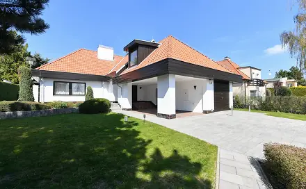 Pronájem domu 417 m² s pozemkem 1 100 m², Ke hrádku, Praha 4 - Kunratice