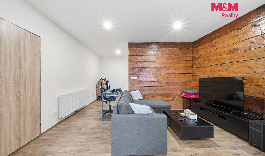 Prodej domu 454 m² s pozemkem 1 395 m², Jaroměř – náhled fotky 7