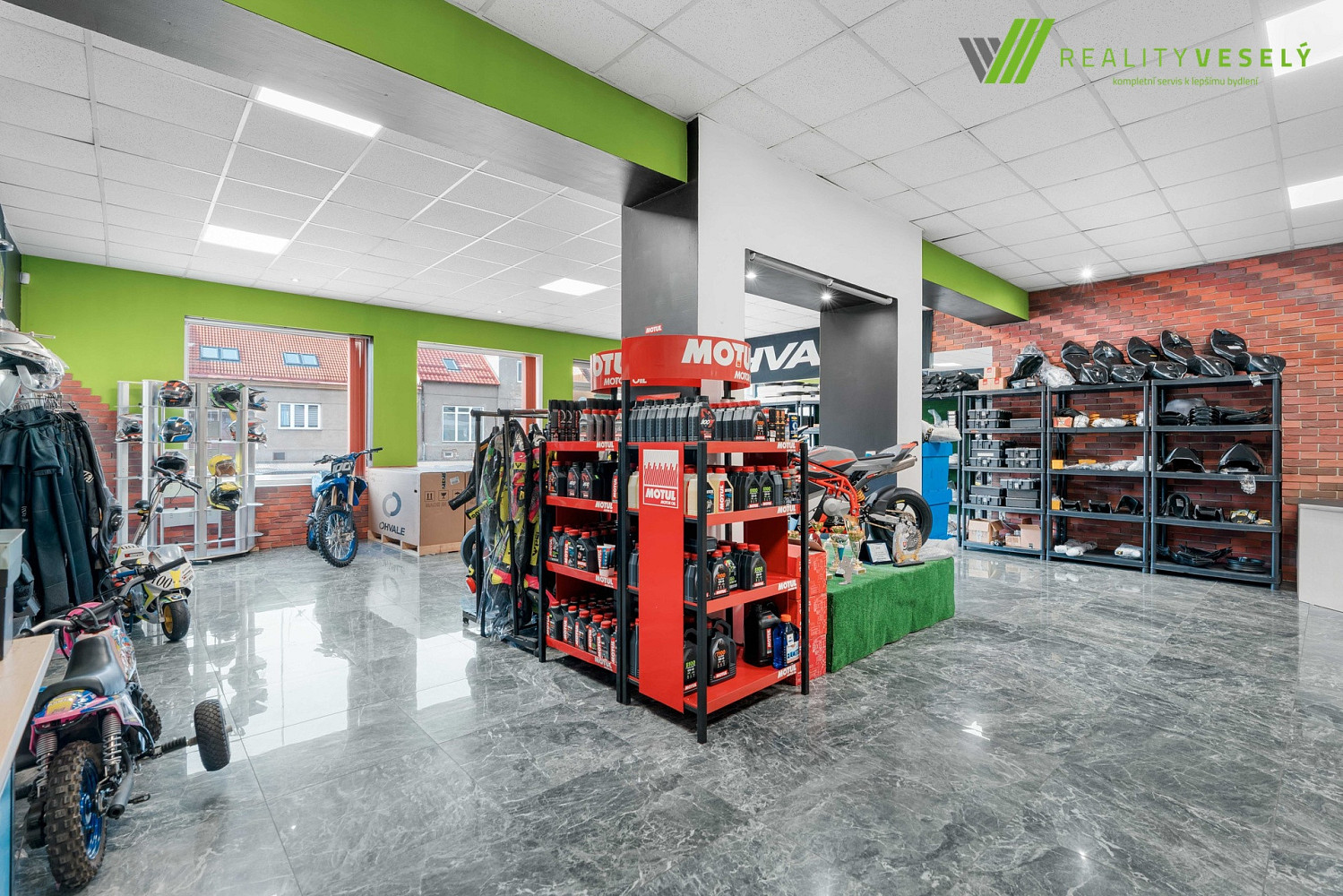 Prodej obchodních prostor 173 m² – fotografie 2