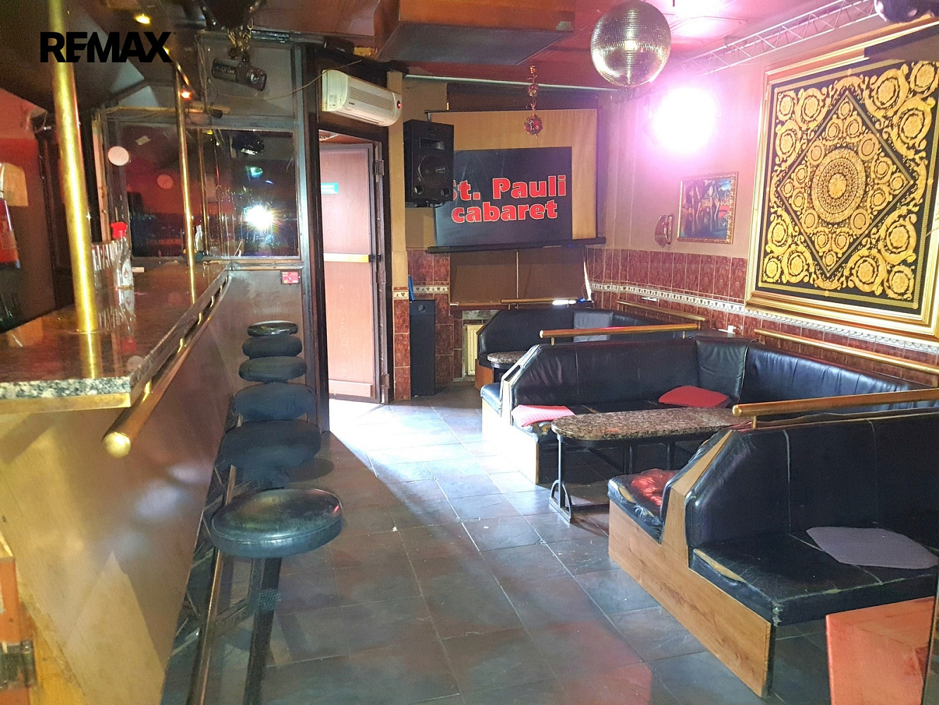 Prodej obchodních prostor 230 m² – další