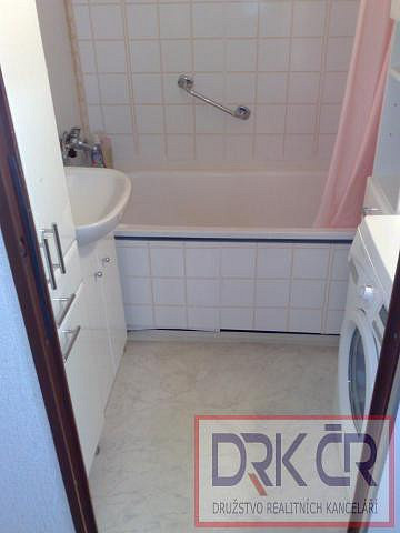 Pronájem pokoje 25 m² – fotografie 2