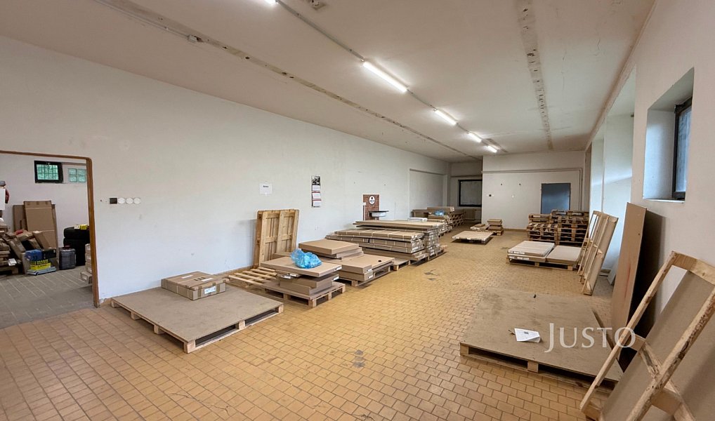 Pronájem skladovacích prostor 280 m², Krupka – náhled fotky 7