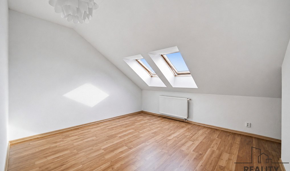 Prodej bytu 3+kk 75 m², Hovorčovice – náhled fotky 22
