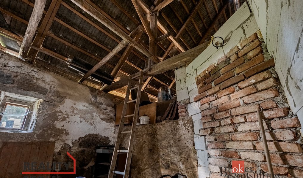 Prodej domu 100 m² s pozemkem 1 008 m², Strmilov – náhled fotky 21
