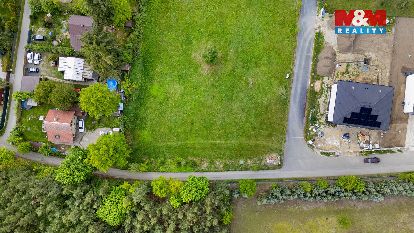 Prodej stavebního pozemku 2 000 m² – fotografie 4