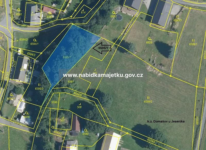 Prodej pozemku 828 m²