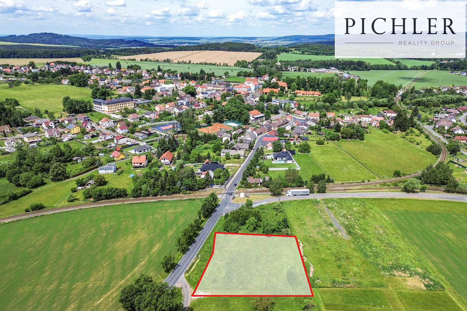 Prodej stavebního pozemku 2 195 m²