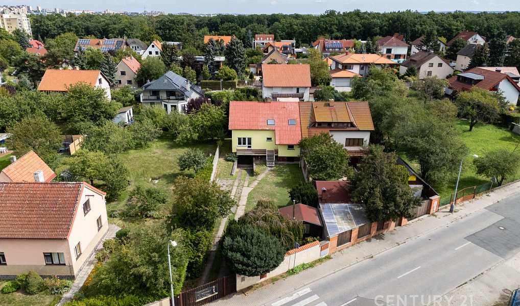 Prodej domu 193 m² s pozemkem 527 m², Praha – náhled fotky 37