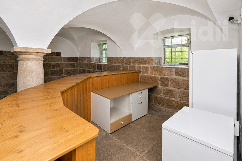 Prodej domu 765 m² s pozemkem 15 104 m² – fotografie 2