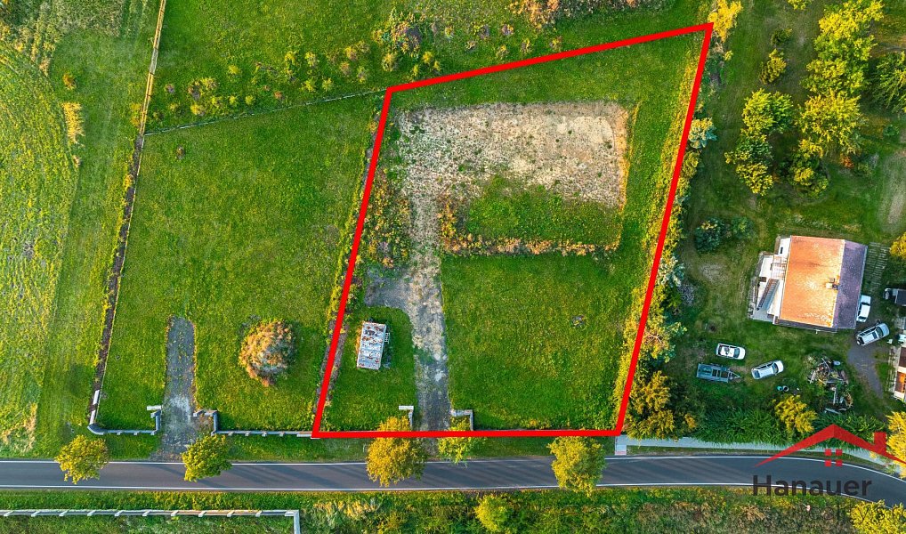 Prodej stavebního pozemku 1 950 m², Chuderov – náhled fotky 4