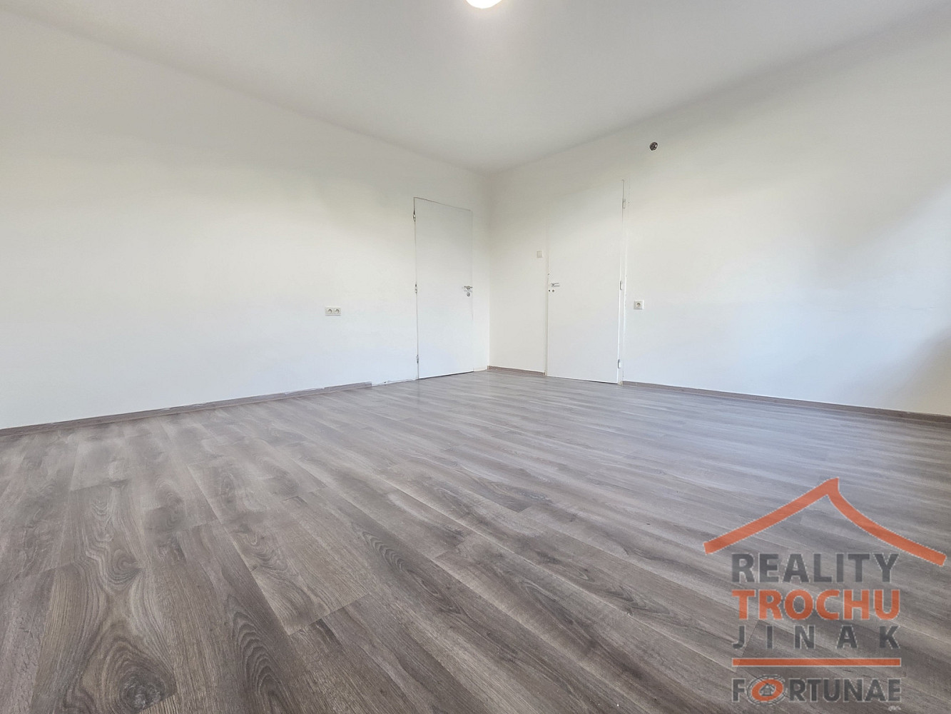 Prodej domu 230 m² s pozemkem 682 m² – fotografie 4