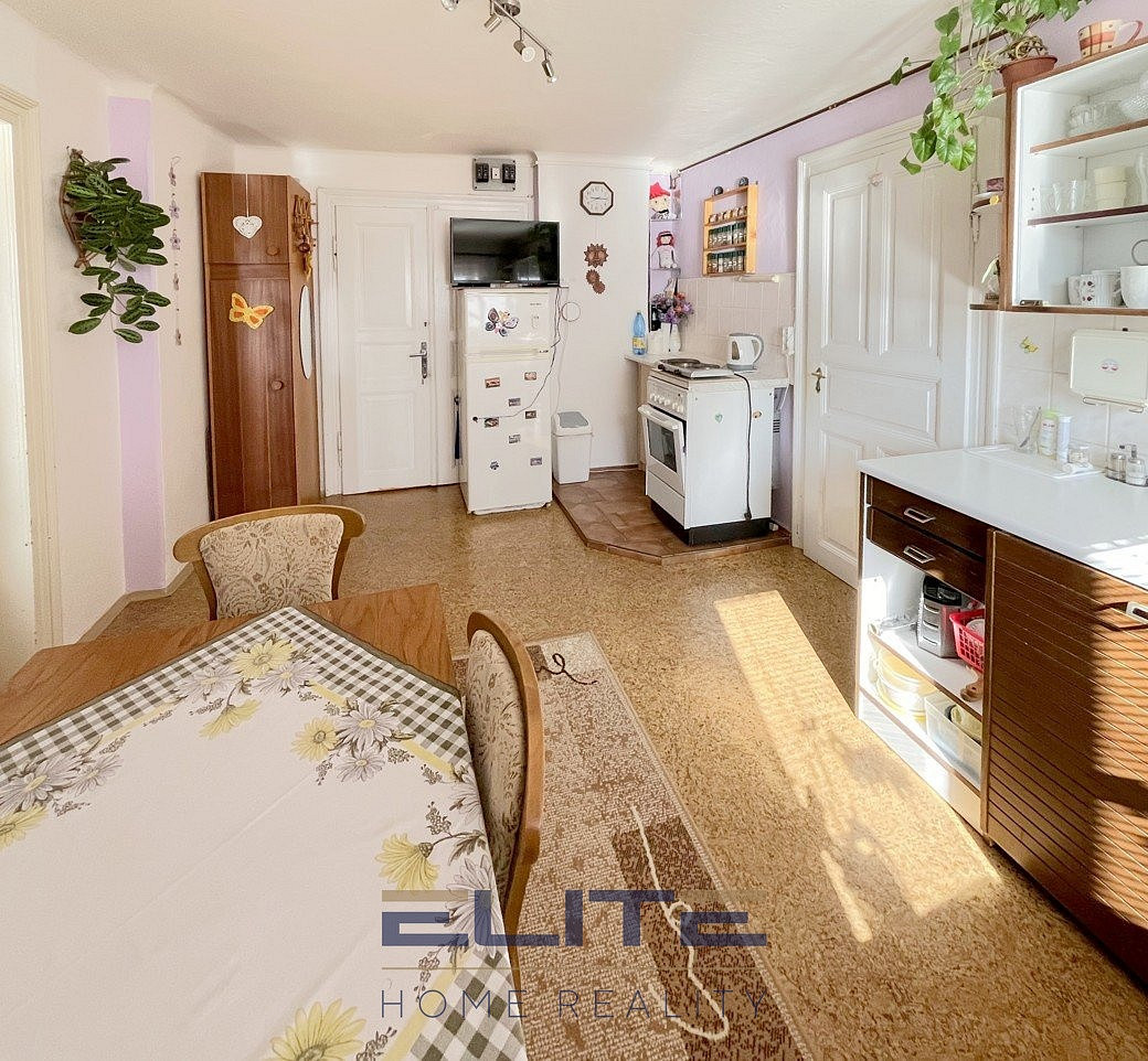 Pronájem bytu 1+1 31 m² - Widok 3