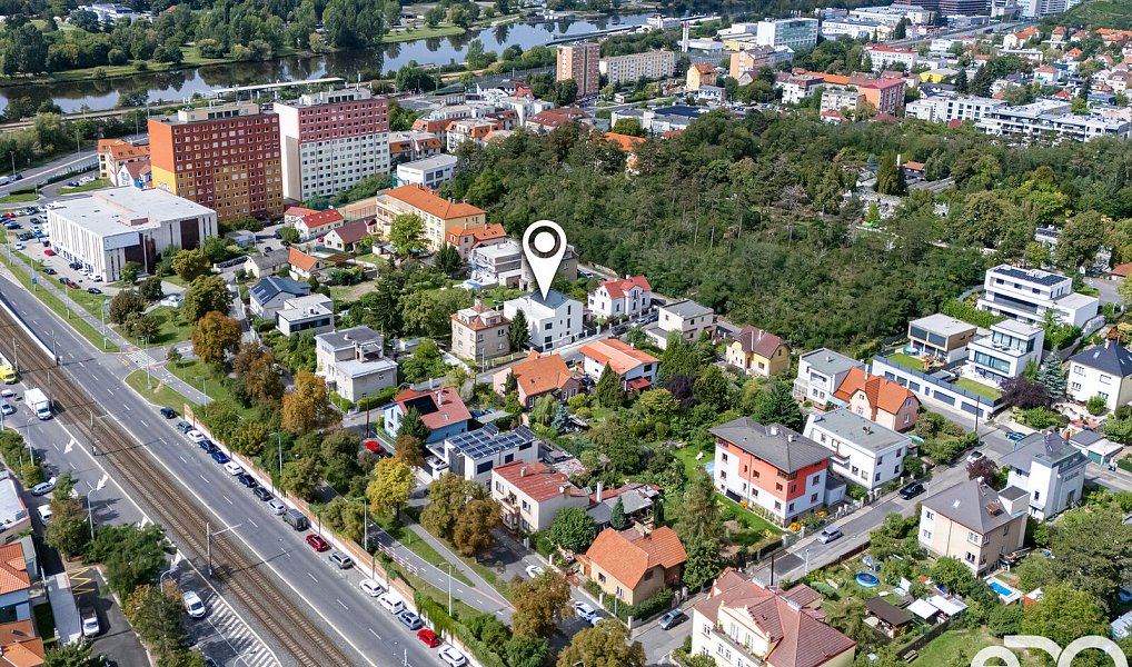 Prodej domu 375 m² s pozemkem 485 m², Praha – náhled fotky 31