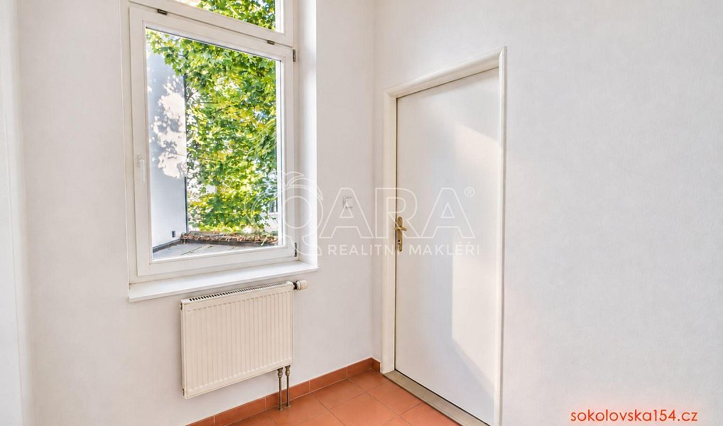 Prodej bytu 1+kk 43 m², Praha – náhled fotky 4