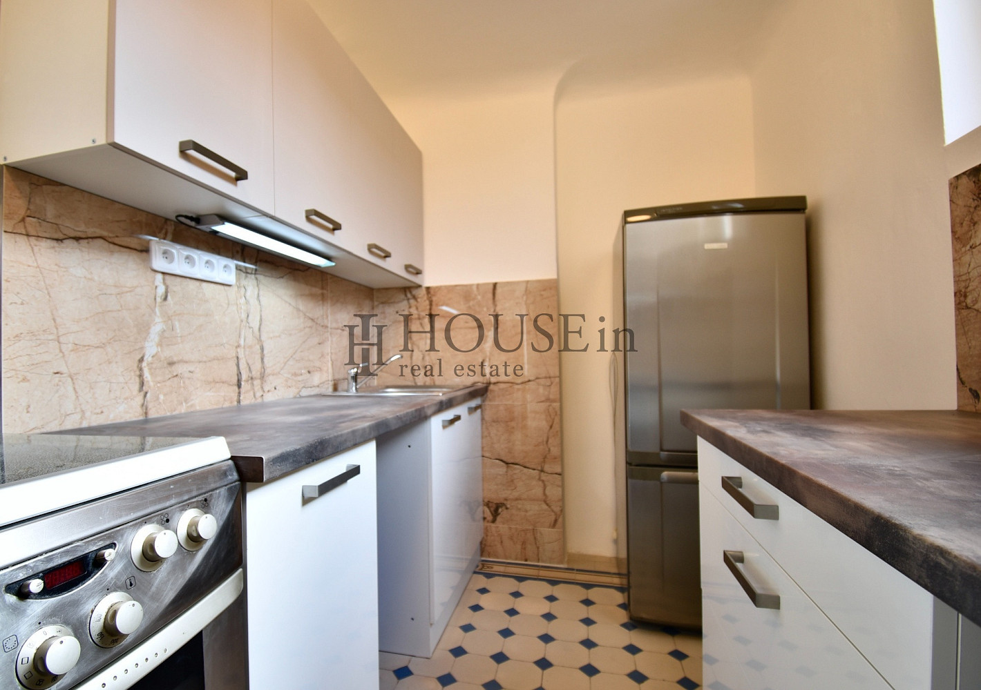 Pronájem bytu 3+1 87 m² — photo 2