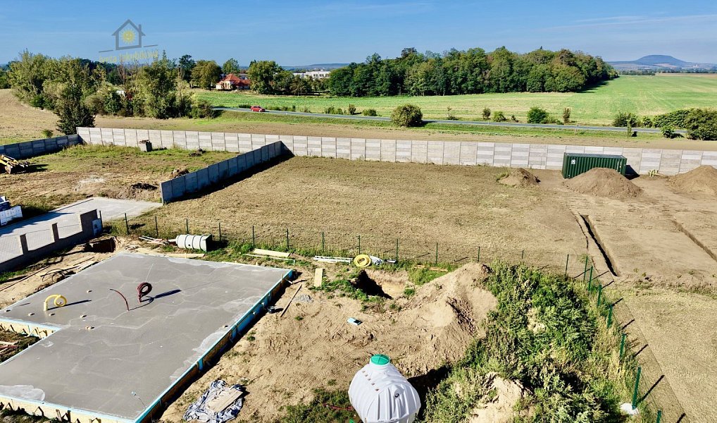 Prodej stavebního pozemku 1 153 m², Hořín – náhled fotky 16