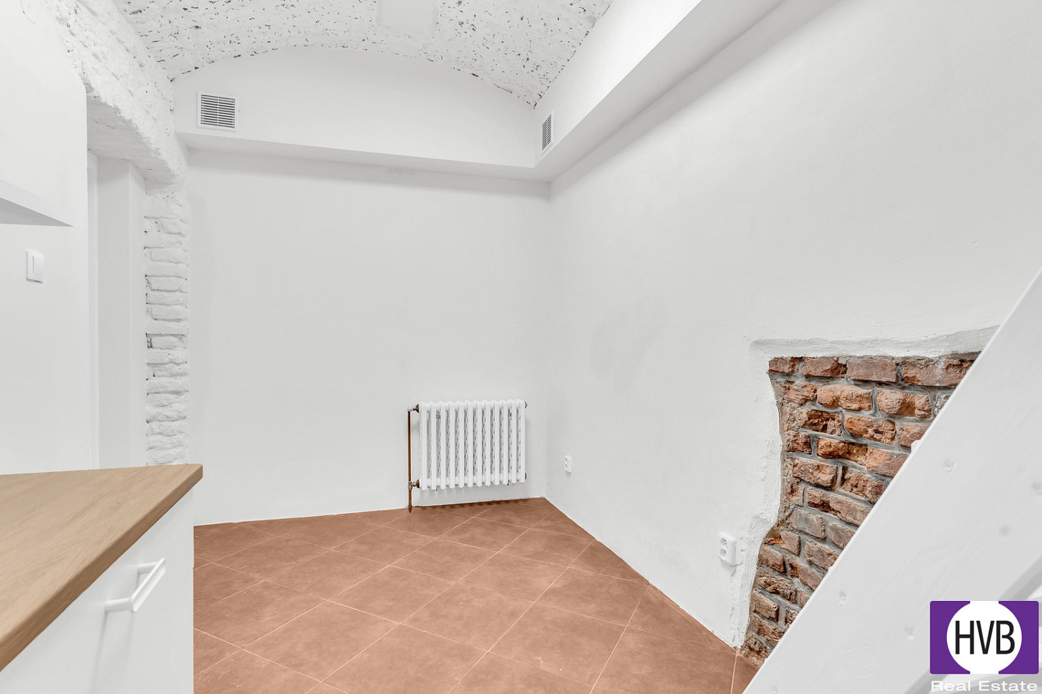 Prodej bytu 1+kk 16 m² — photo 4