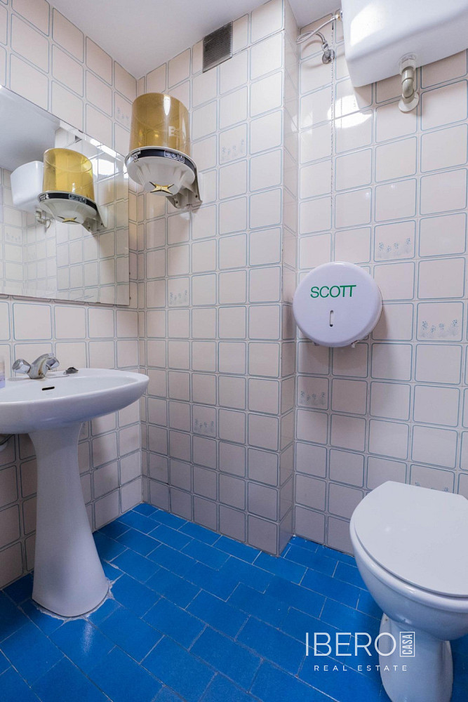 Prodej bytu 4+kk 82 m² – pohled 2
