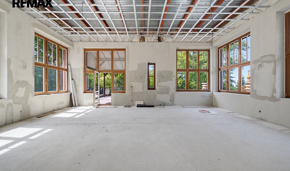 Prodej ubytovacího objektu 1 500 m², Karlovy Vary – náhled fotky 24