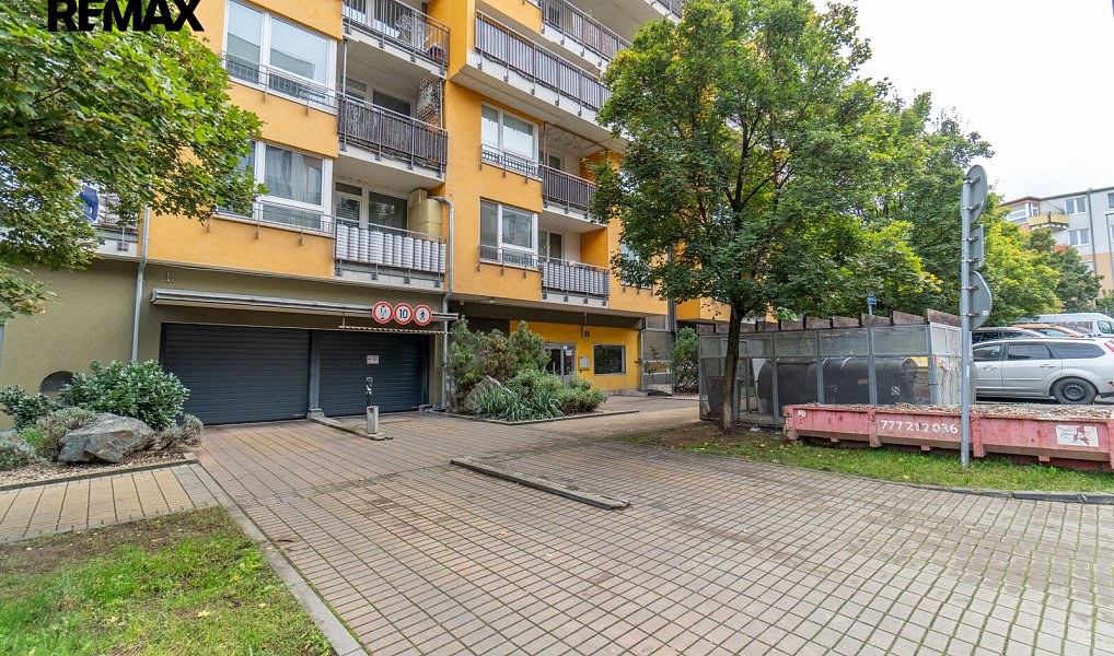 Pronájem bytu 2+kk 56 m², Praha – náhled fotky 12