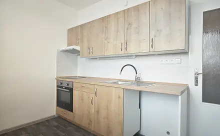 Pronájem bytu 1+1 32 m², Bratří Hlaviců, Vsetín