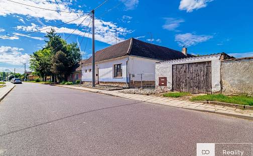 Prodej domu 167 m² s pozemkem 688 m², Strachotice - Micmanice, okres Znojmo