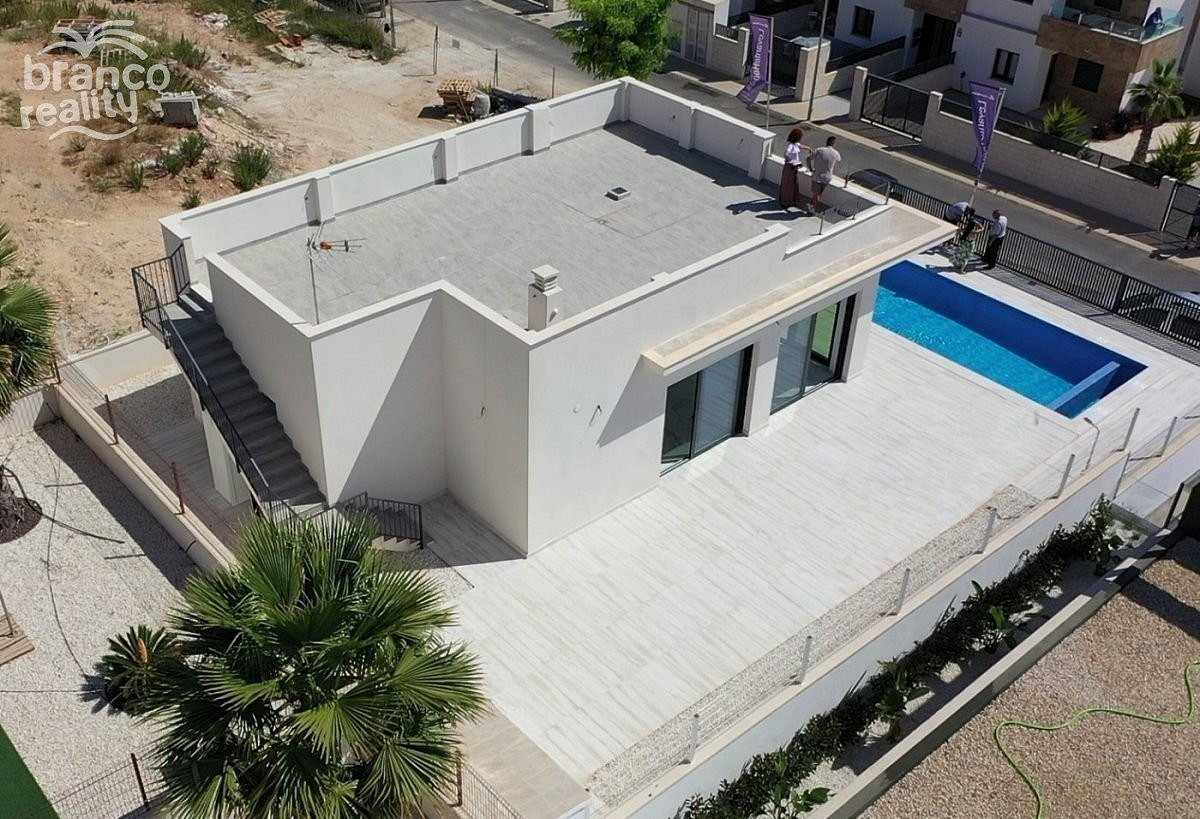 Prodej domu 100 m² s pozemkem 400 m² - Vista 3