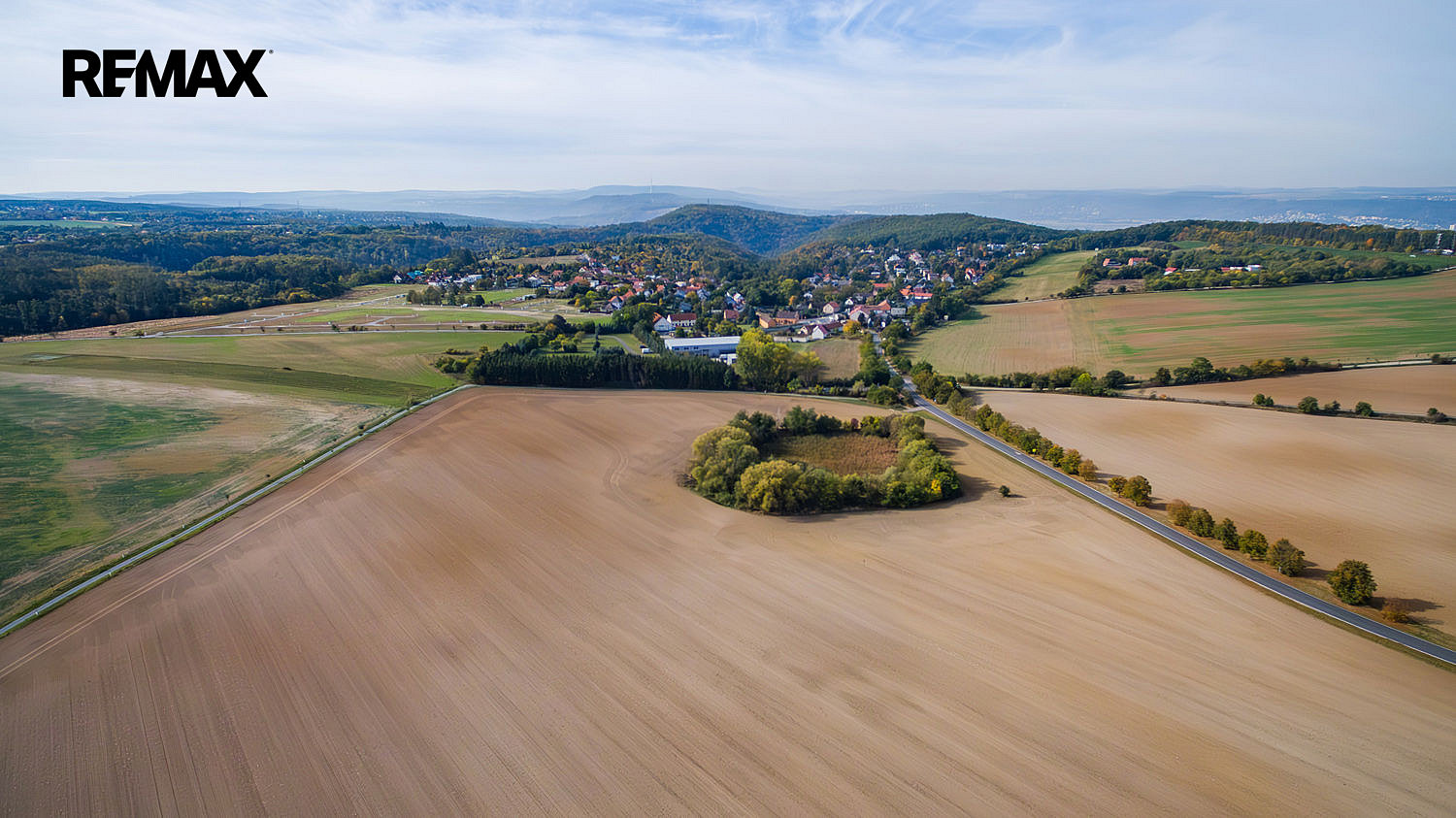 Prodej pole 5 652 m² – další