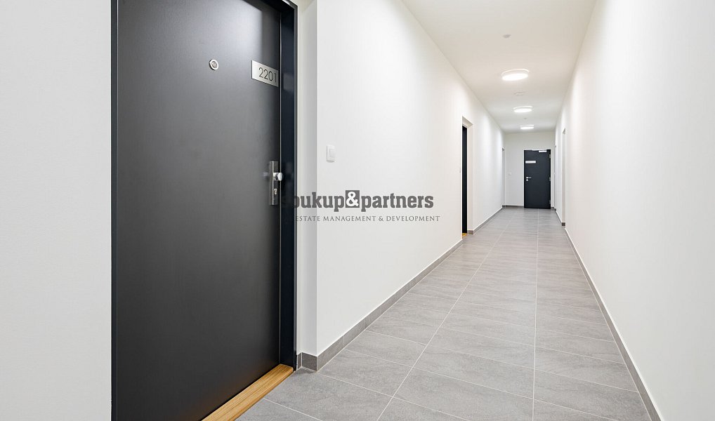 Prodej bytu 1+kk 38 m², Kladno – náhled fotky 14