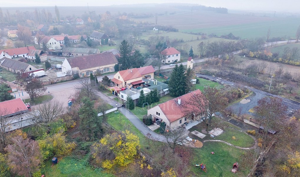 Prodej pozemku 161 602 m², Třebíz – náhled fotky 13
