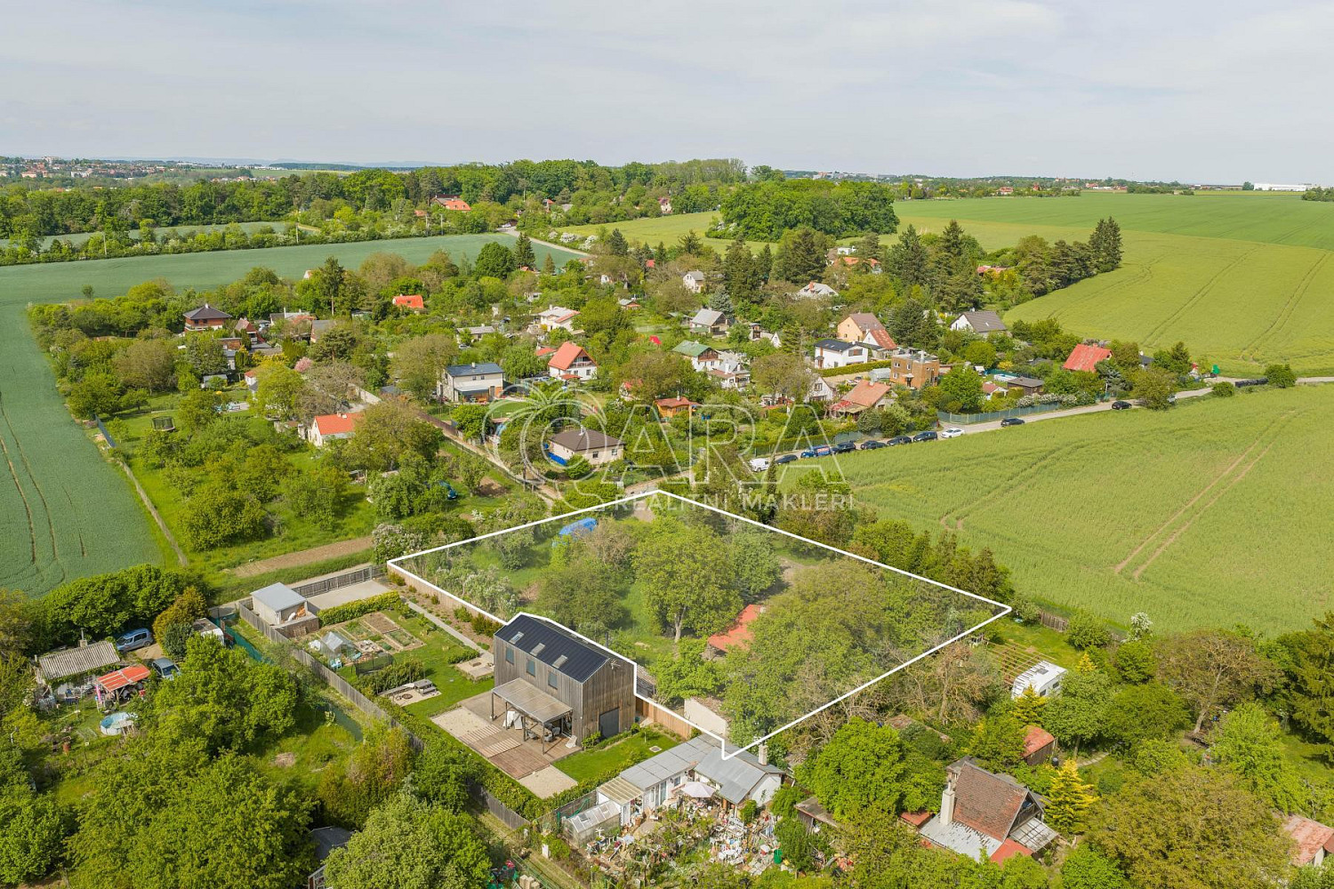 Prodej stavebního pozemku 2 578 m² – fotografie 4