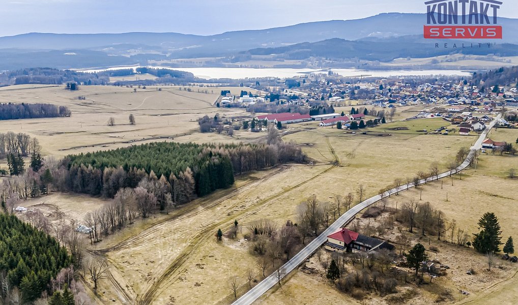Prodej stavebního pozemku 1 821 m², Horní Planá – náhled fotky 4