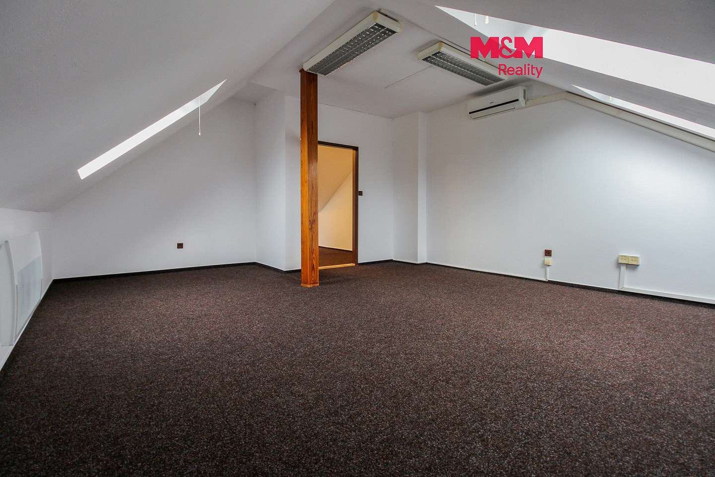 Espaço comercial, 27 m²