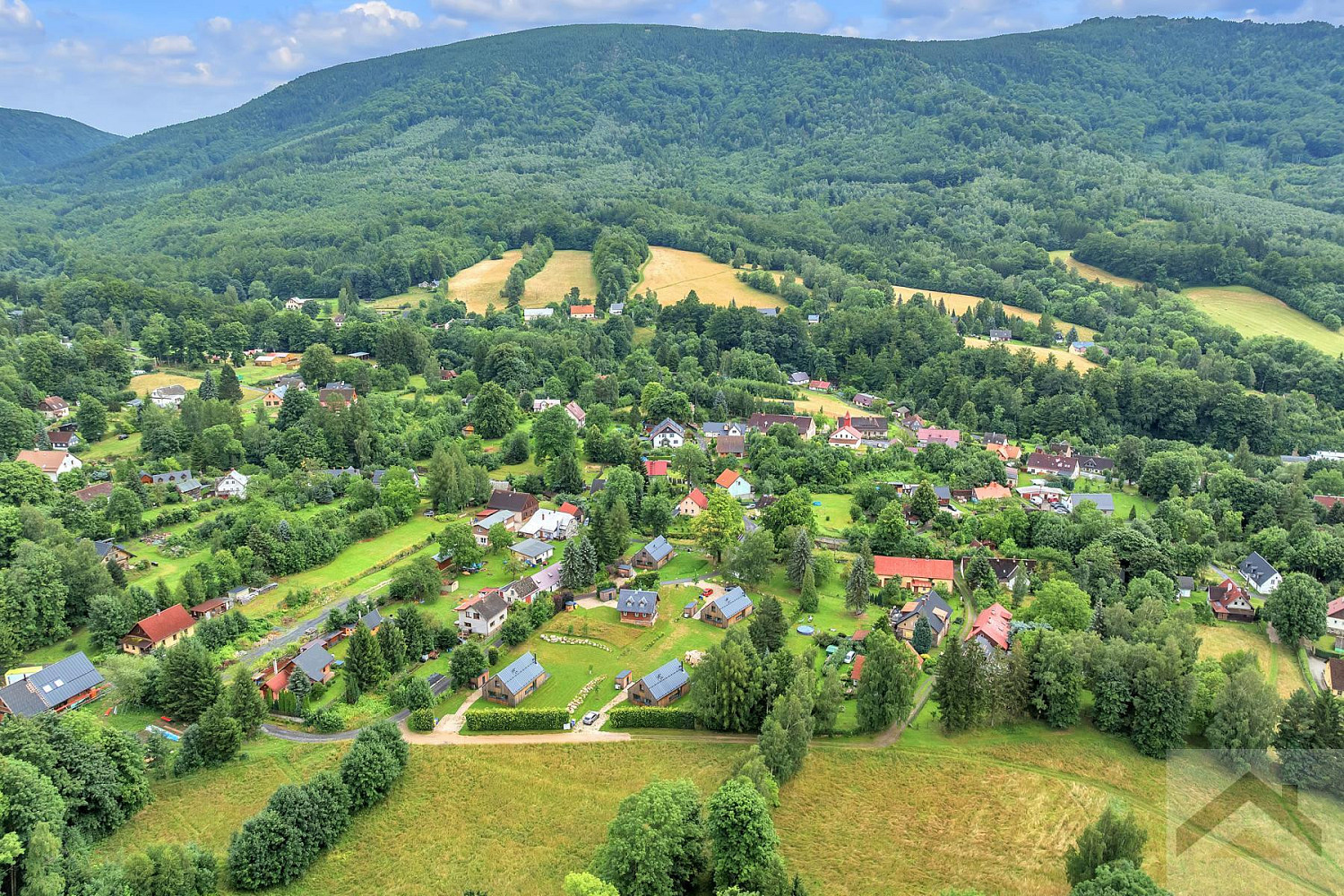 Prodej domu 656 m² s pozemkem 5 411 m² – fotografie 3