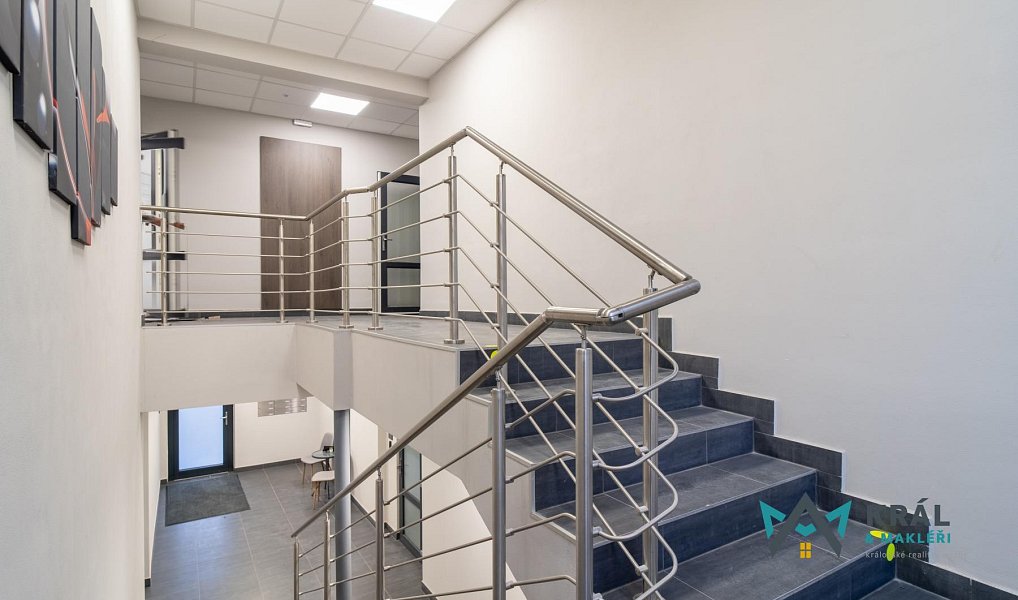 Pronájem kanceláře 13 m², Ústí nad Labem – náhled fotky 3