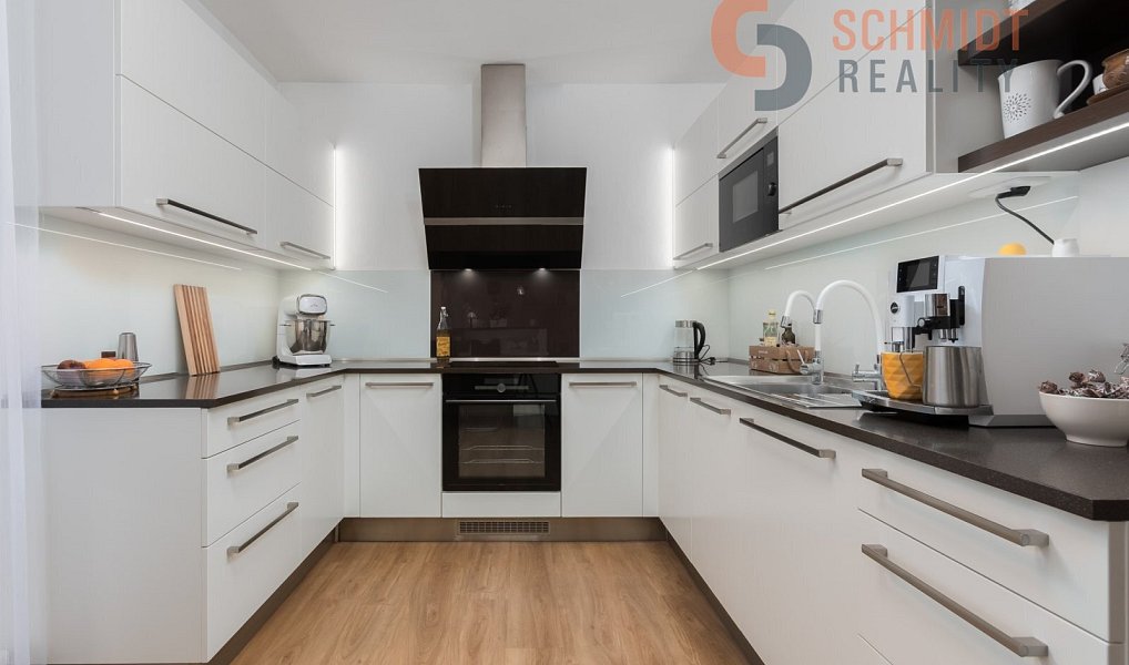 Prodej domu 300 m² s pozemkem 321 m², Hustopeče – náhled fotky 14