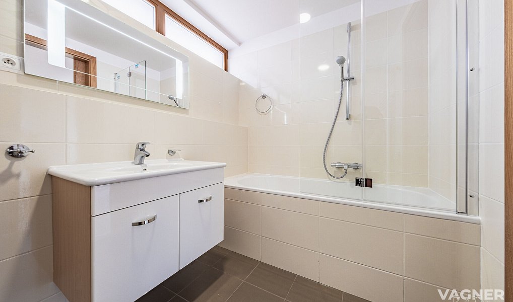 Prodej bytu 4+kk 97 m², Praha – náhled fotky 18