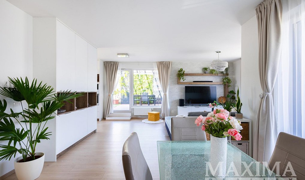 Prodej bytu 4+kk 114 m², Praha – náhled fotky 2