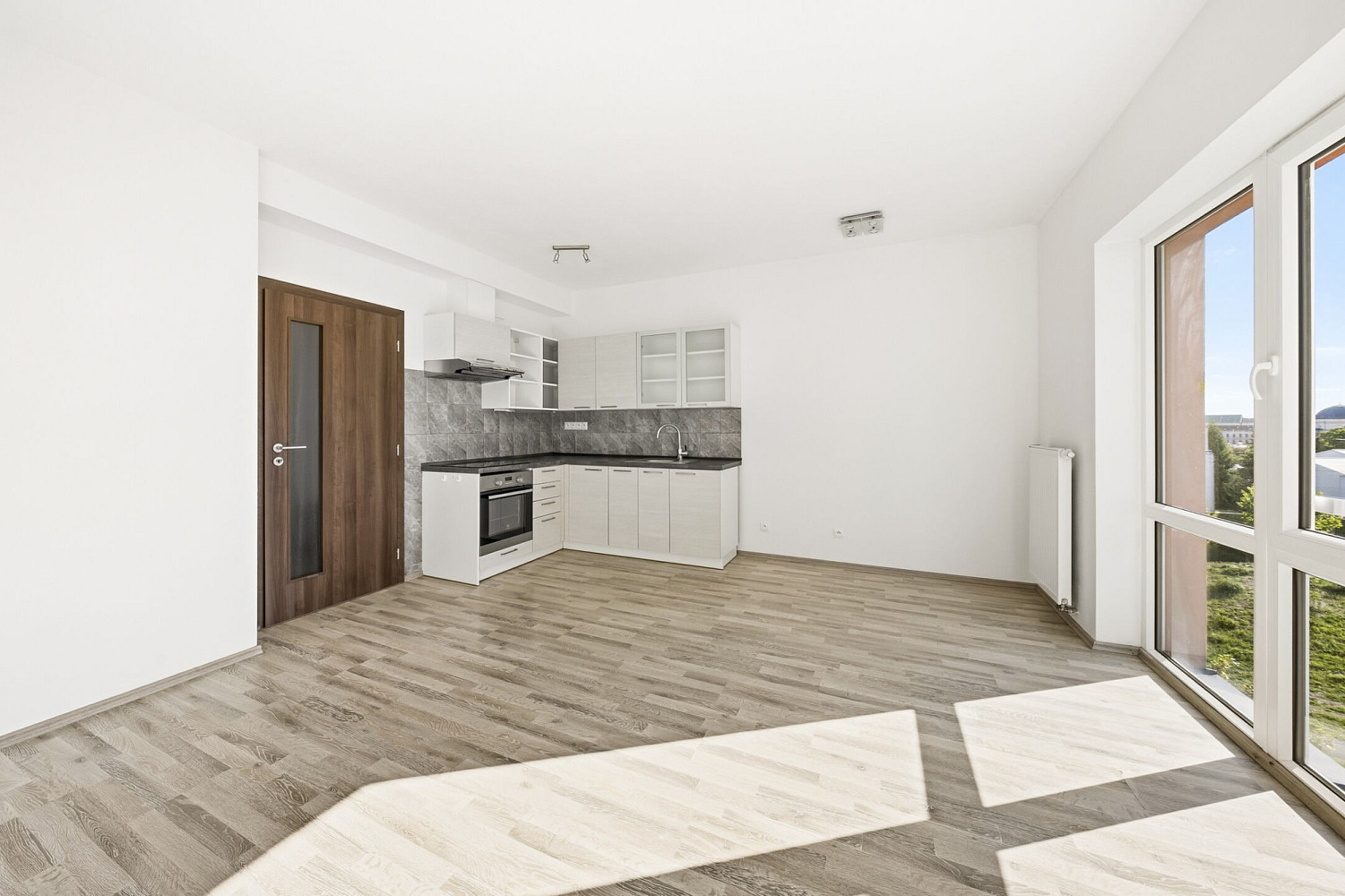 Pronájem bytu 2+kk 47 m² – fotografie 2
