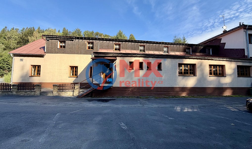 Prodej ubytovacího objektu 2 428 m², Sobotín – náhled fotky 3