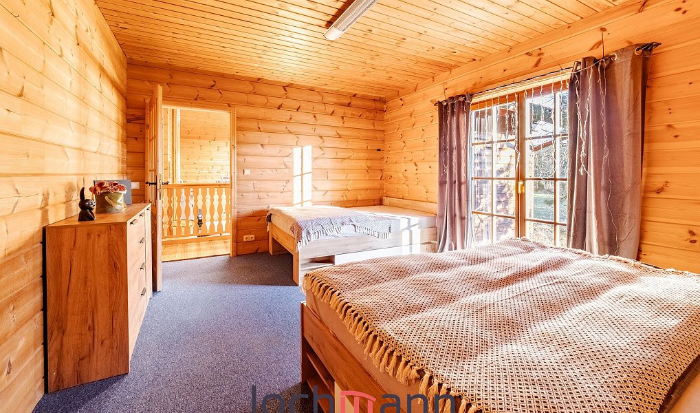 Prodej domu 800 m² s pozemkem 3 947 m², Trhové Sviny – náhled fotky 16