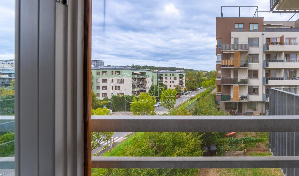 Prodej bytu 3+kk 79 m², Praha – náhled fotky 17