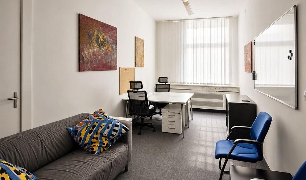 Pronájem kanceláře 18 m², Praha – náhled fotky 2