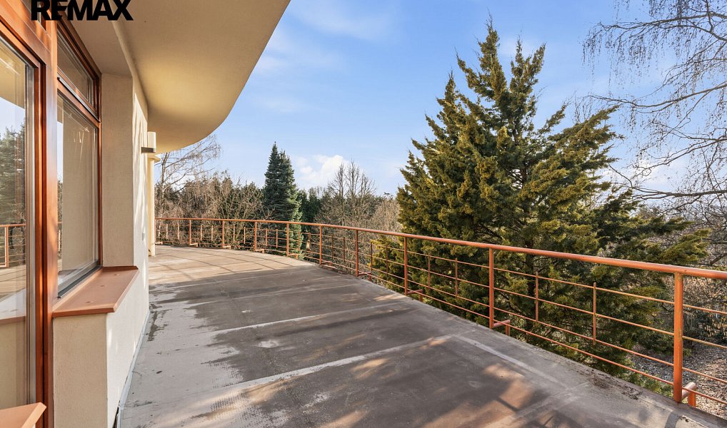 Prodej domu 311 m² s pozemkem 4 029 m², Velké Popovice – náhled fotky 24