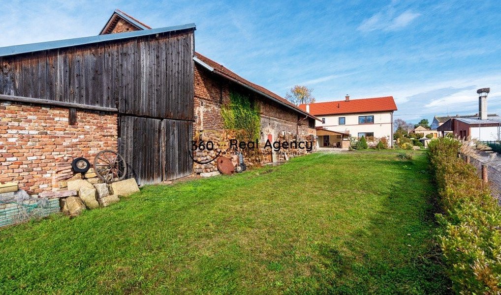 Prodej domu 299 m² s pozemkem 1 977 m², Lužec nad Cidlinou – náhled fotky 20