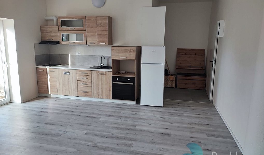 Pronájem bytu 2+kk 45 m², Kaplice – fotka 1 z 8