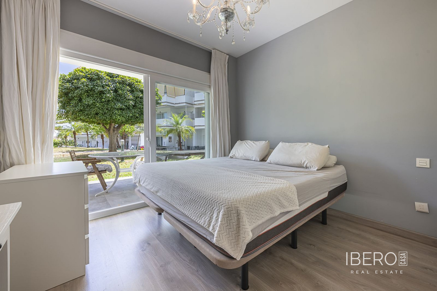 3+kk Apartment in Marbella, Nueva Andalucía - Más
