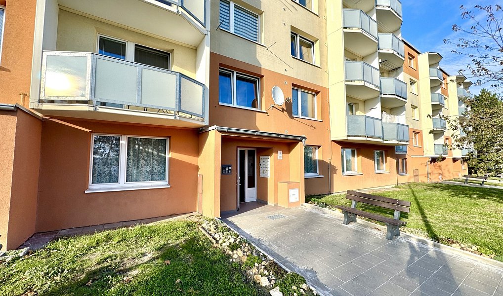 Prodej bytu 1+1 32 m², Třebíč – fotka 1 z 10