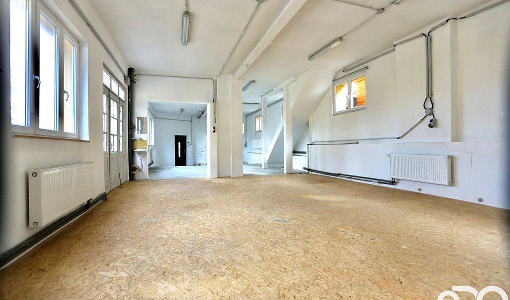 Pronájem kanceláře 300 m², Vyžlovka – náhled fotky 3